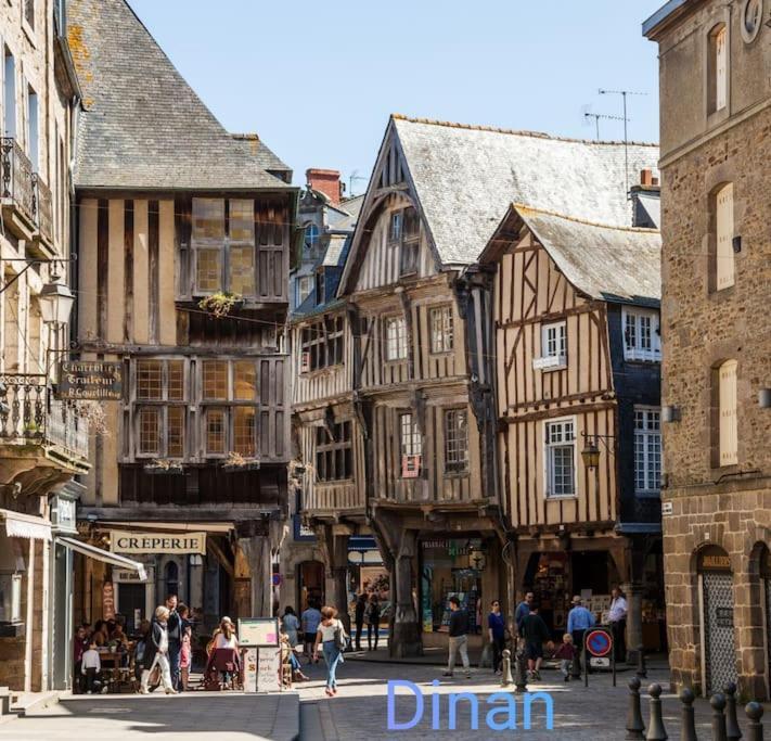 Maison Proche Du Mont Saint Michel Pontorson Exterior foto